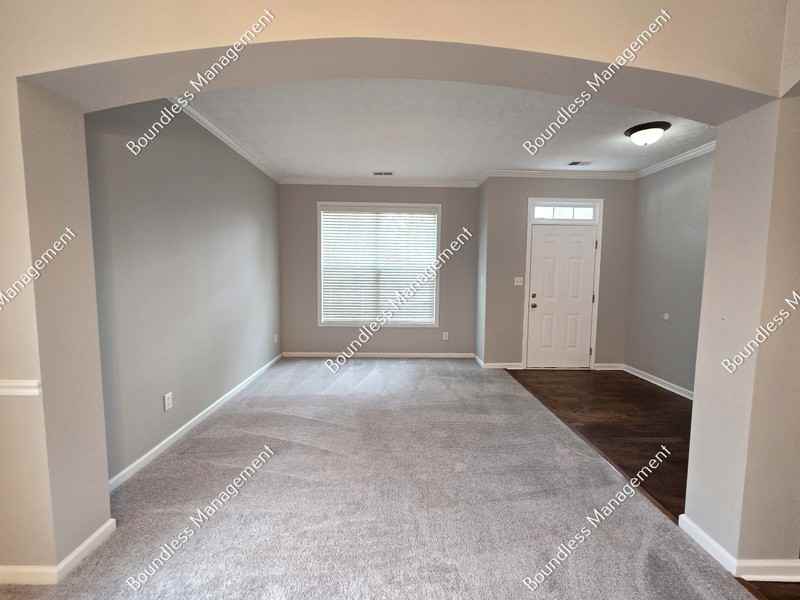 150 Silver Arrow Cir - Photo 2 of 20