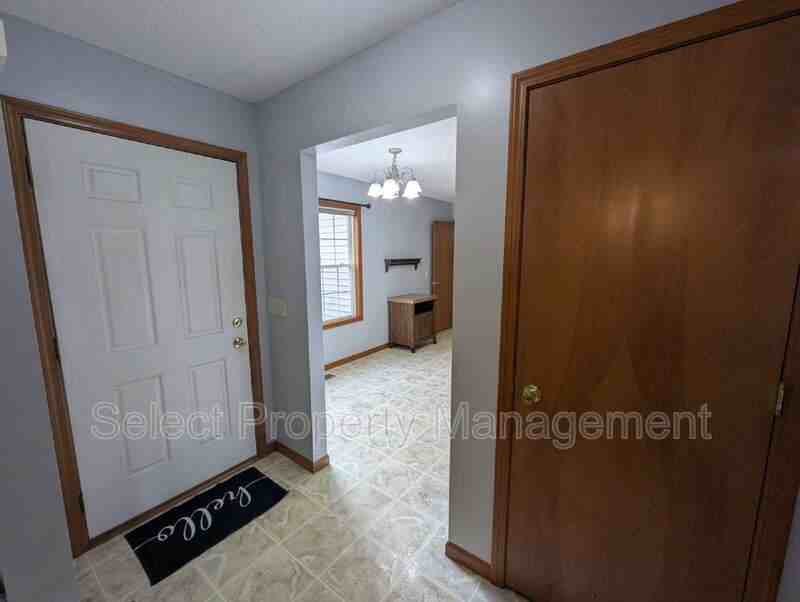 5309 Myanna Ln - Photo 3 of 23