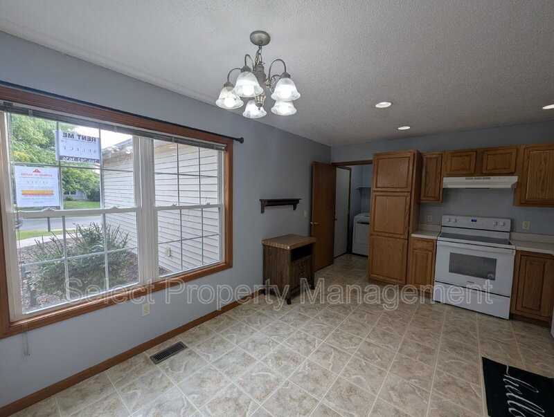 5309 Myanna Ln - Photo 4 of 23