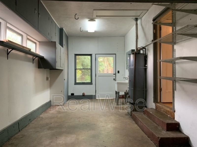 1324 Nw Washington Blvd - Photo 6 of 18
