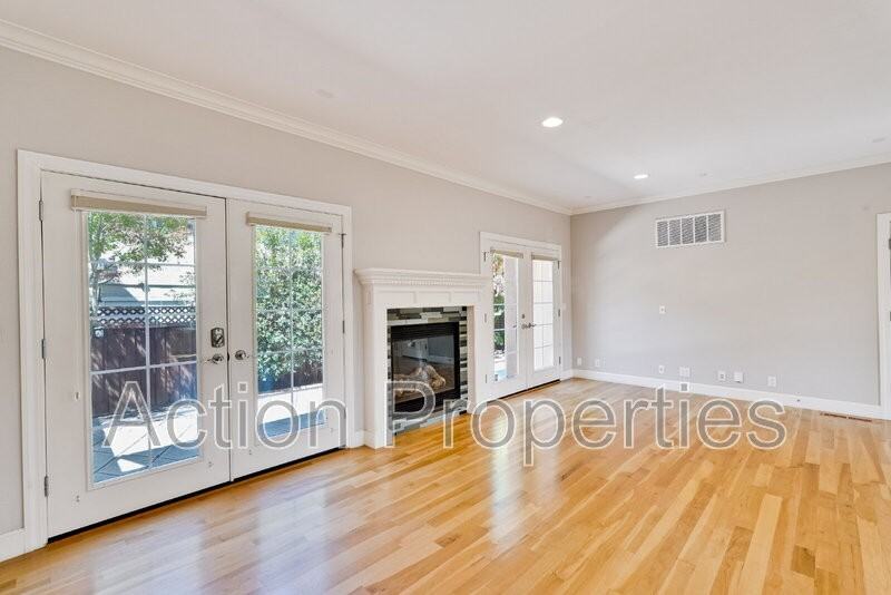 1182 Curtiss Ave - Photo 5 of 33
