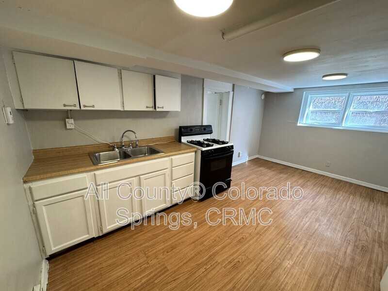 1632 W Kiowa St #5 - Photo 7 of 19