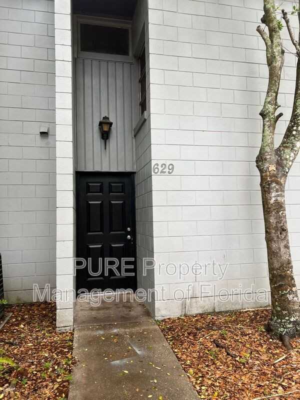 629 Ne 28th Ave - Photo 2 of 38