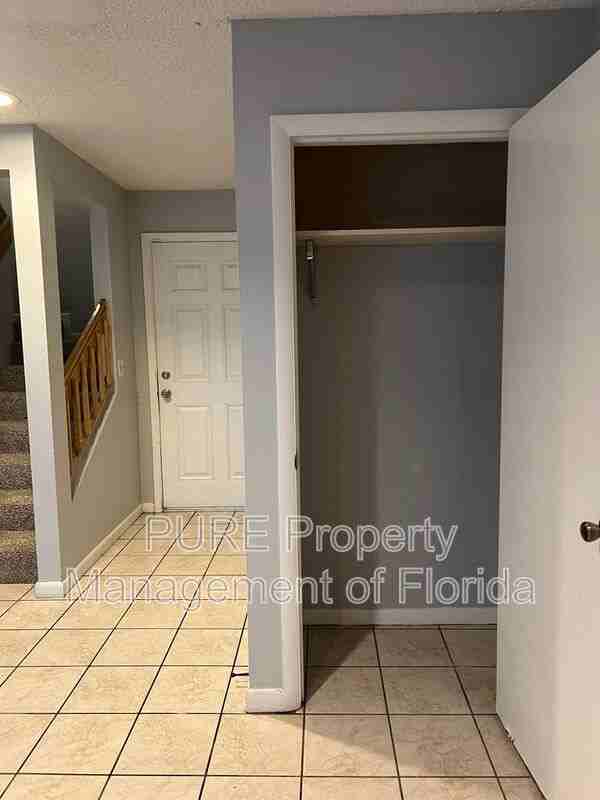 629 Ne 28th Ave - Photo 6 of 38