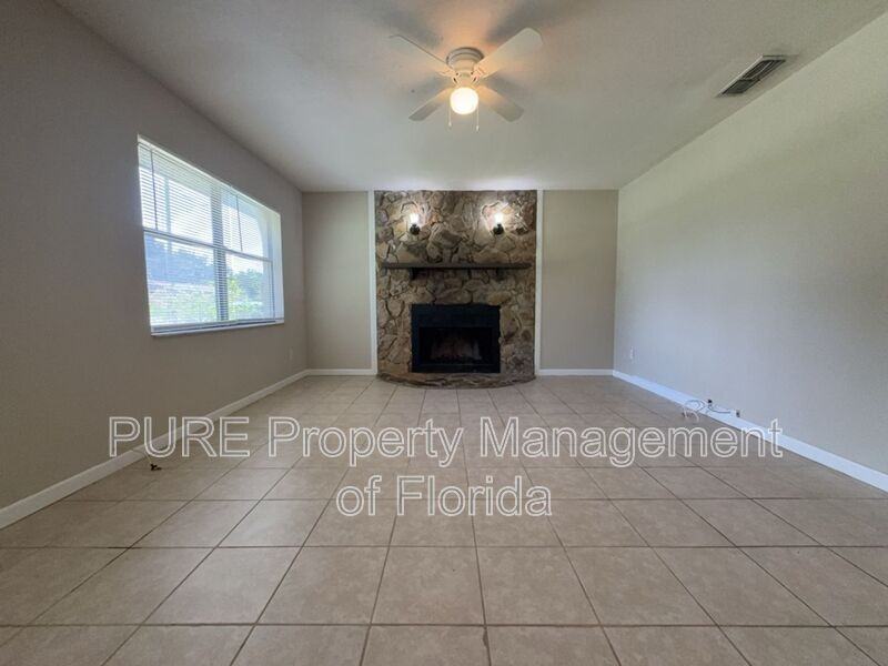 13606 Se 48th Ct - Photo 5 of 49
