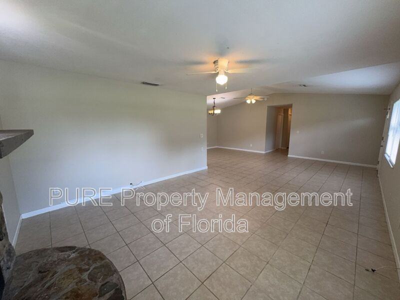 13606 Se 48th Ct - Photo 6 of 49