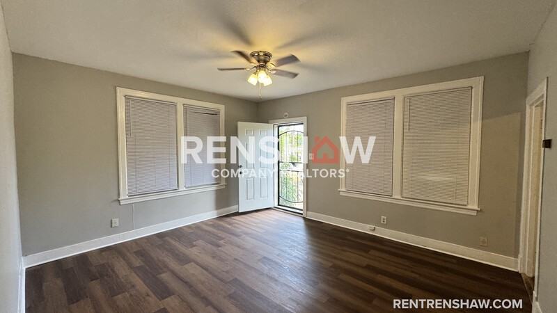 2105 Clifton Ave - Photo 4 of 15