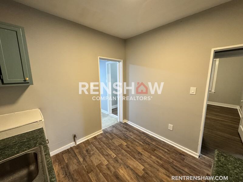 2105 Clifton Ave - Photo 6 of 15