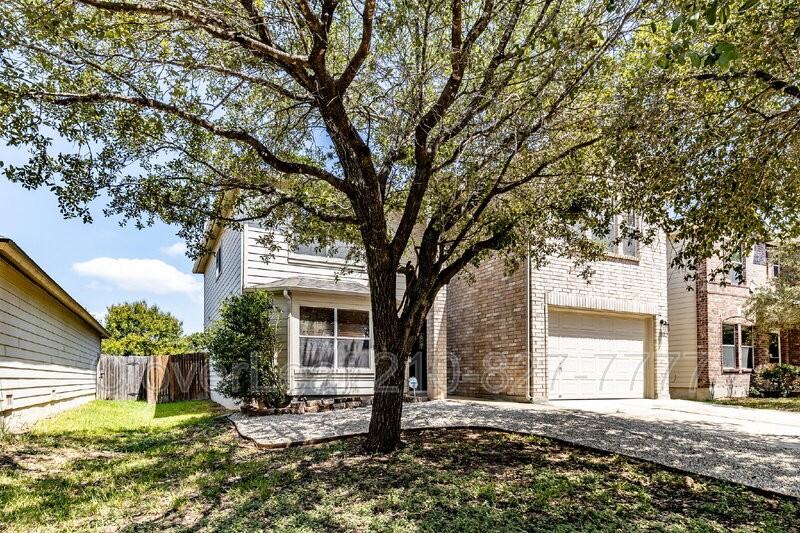 11023 Barclay Pt - Photo 2 of 40