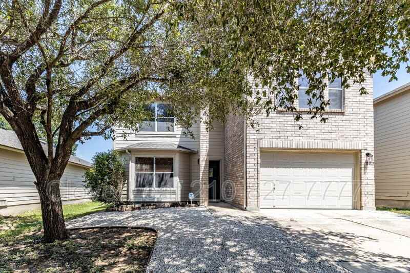11023 Barclay Pt - Photo 3 of 40