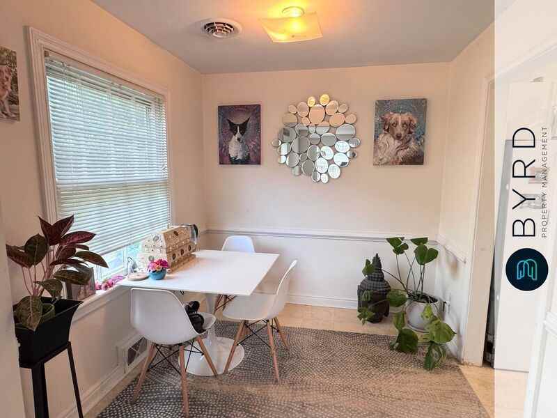 4813 Augusta Ave - Photo 6 of 17