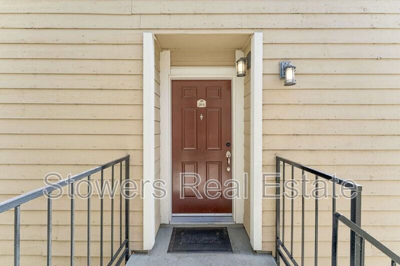 264 Eastridge Dr - Photo 4 of 25