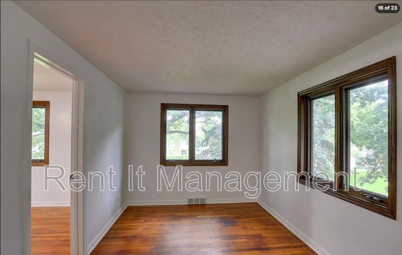 1505 N 61st St - Photo 5 of 23