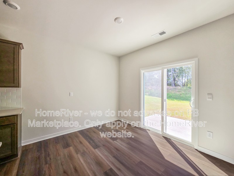 450 Brinkley Dr - Photo 3 of 21