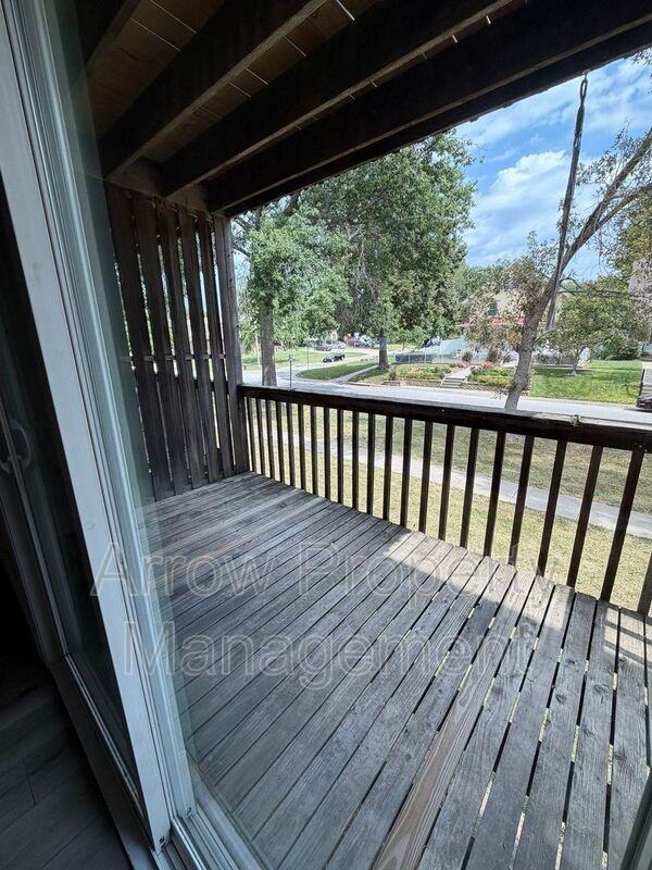 539 N 24th St #11 - Photo 5 of 15