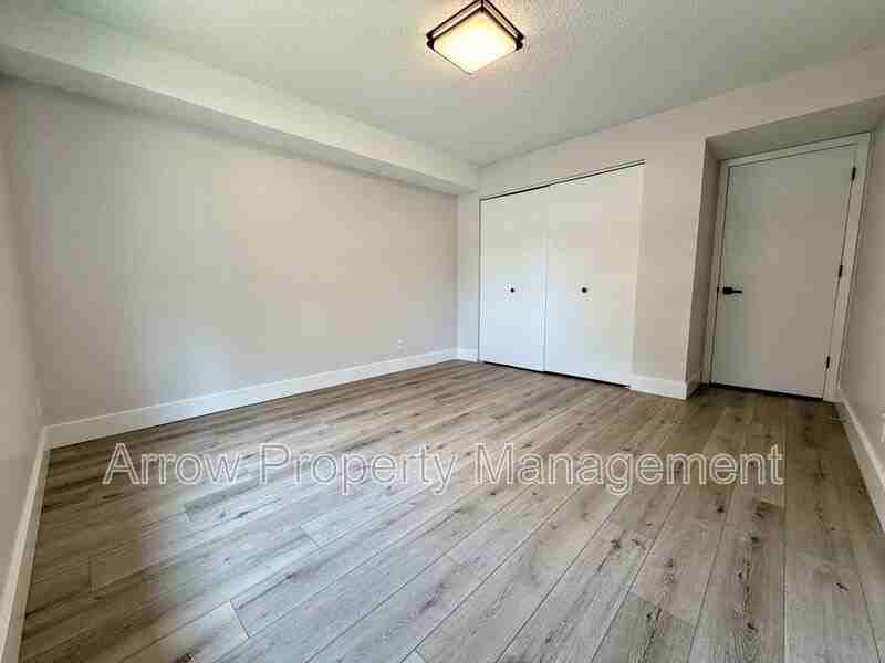 539 N 24th St #11 - Photo 7 of 15