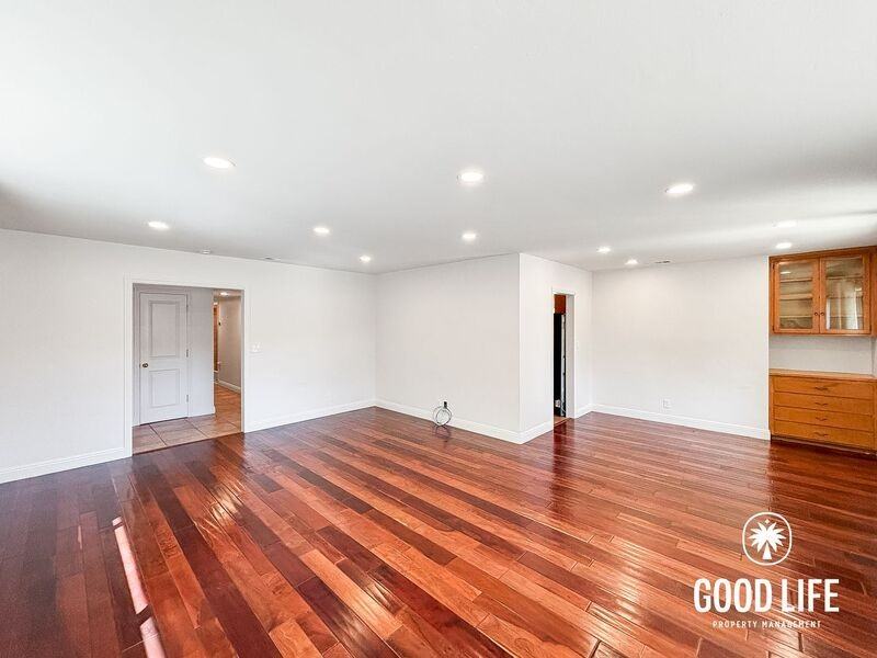 1921 Shire Dr - Photo 3 of 43