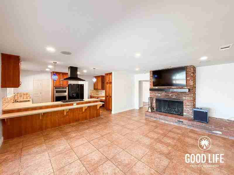 1921 Shire Dr - Photo 6 of 43