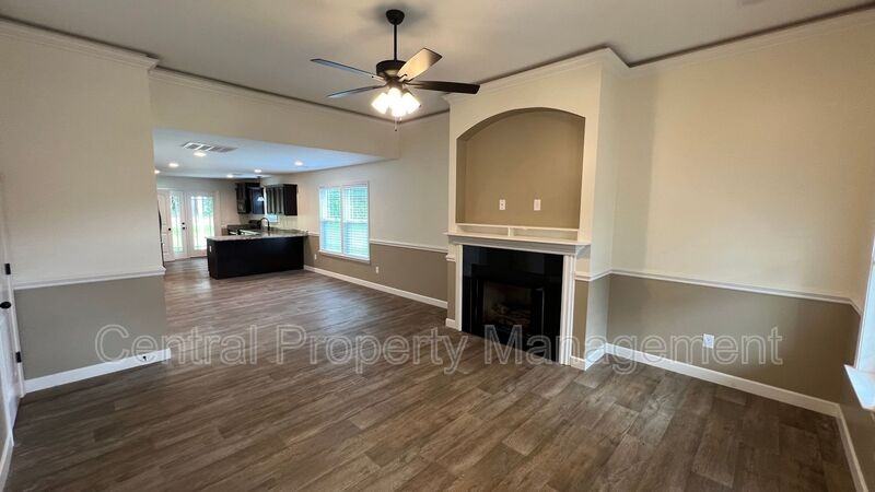 377 Timberwood Dr - Photo 4 of 16