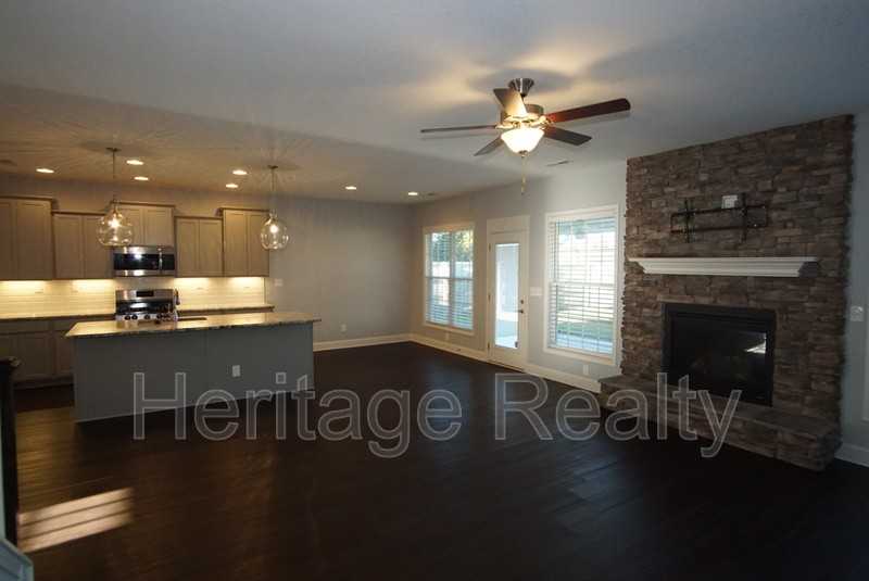 1014 Brookwood Ln - Photo 6 of 19