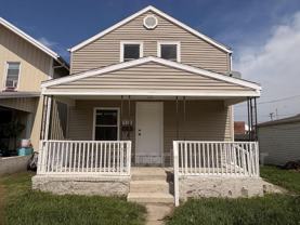 918 Pape Ave - Photo 1 of 1