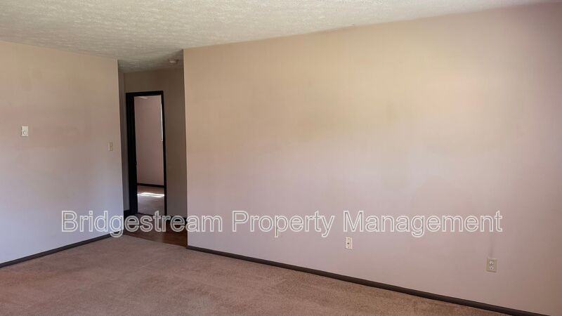 40 Candlewood Ct - Photo 3 of 11