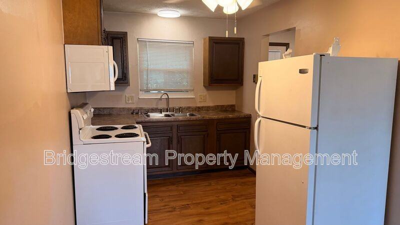 40 Candlewood Ct - Photo 5 of 11