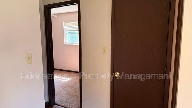 40 Candlewood Ct - Photo 6 of 11