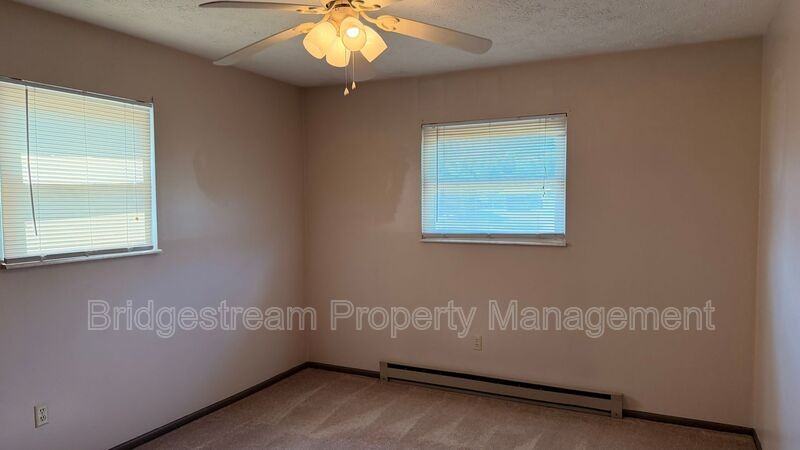 40 Candlewood Ct - Photo 7 of 11