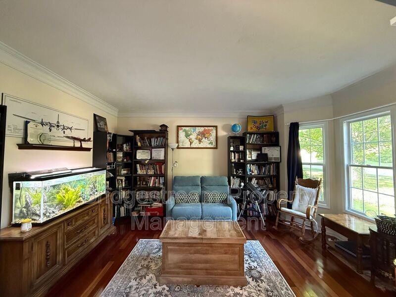 7425 Pelbrook Farm Dr - Photo 4 of 50