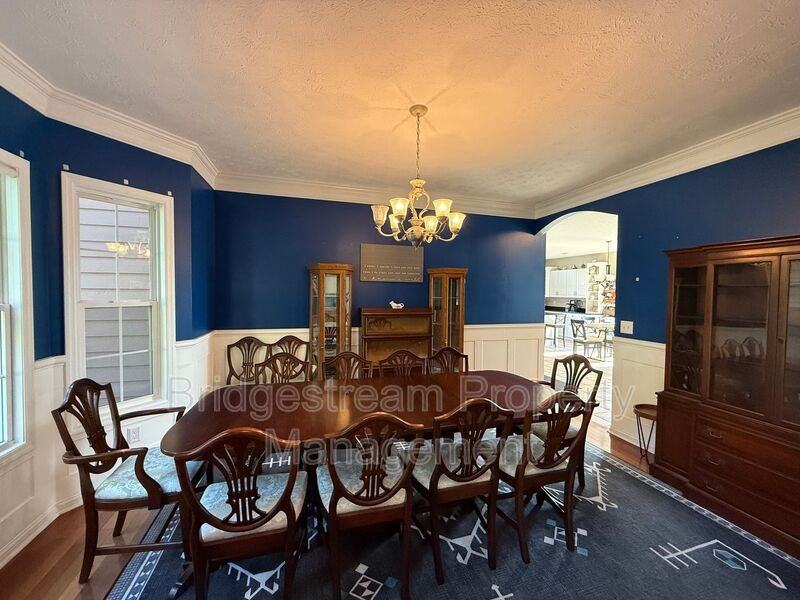7425 Pelbrook Farm Dr - Photo 3 of 50