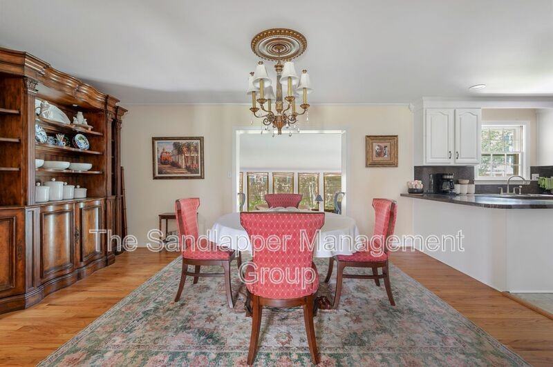 1652 Boone Hall Dr - Photo 6 of 22