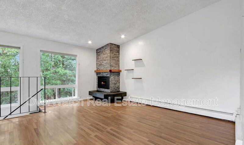 4202 Pinnacle Cir - Photo 3 of 44