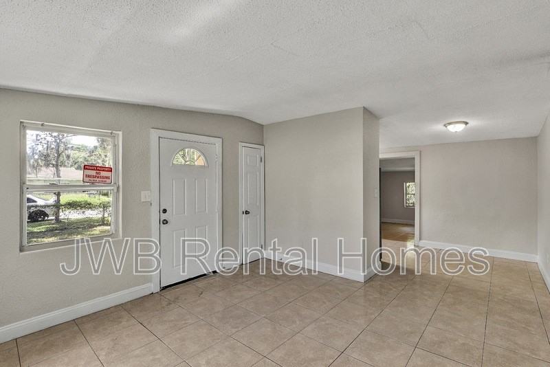 9061 10th Ave - Photo 5 of 20
