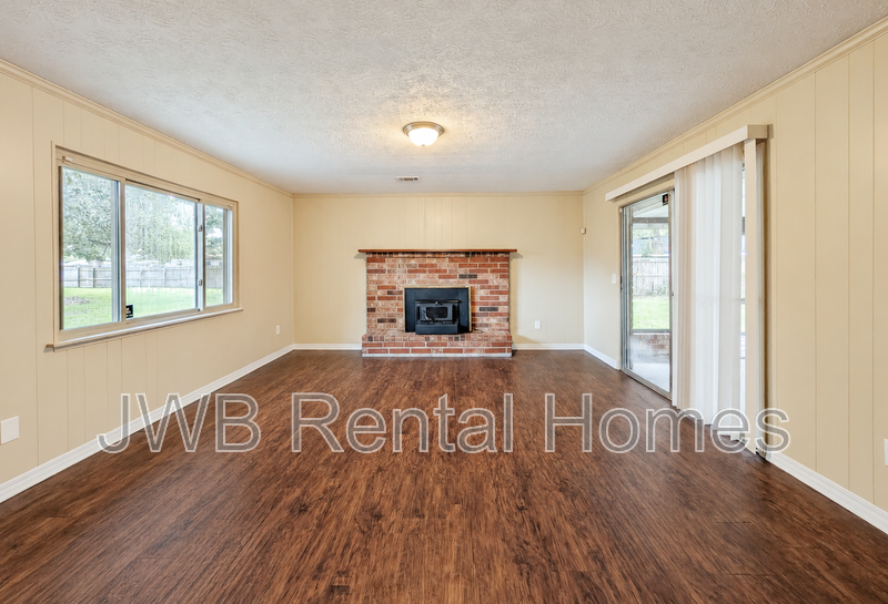 1682 Aletha Mnr - Photo 6 of 18
