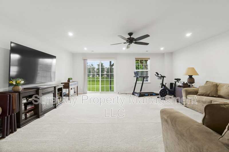 112 Freedom Way - Photo 5 of 25