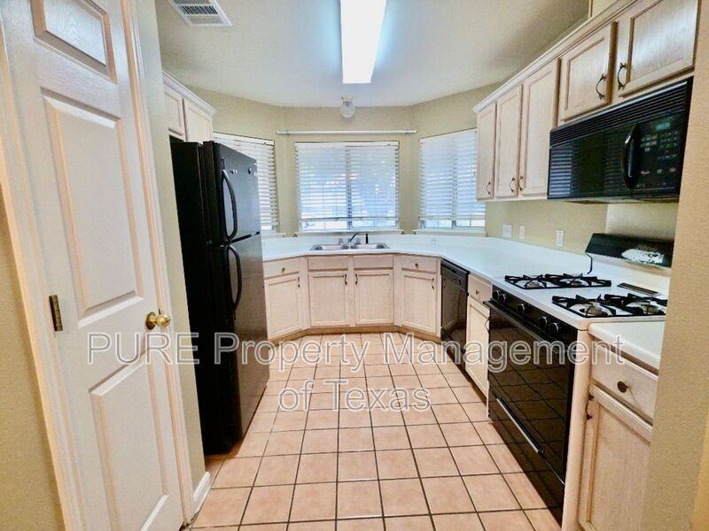 9106 Wellesley Dr - Photo 5 of 25