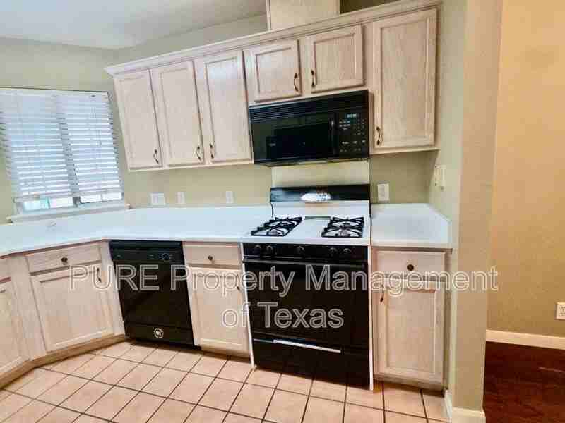 9106 Wellesley Dr - Photo 6 of 25