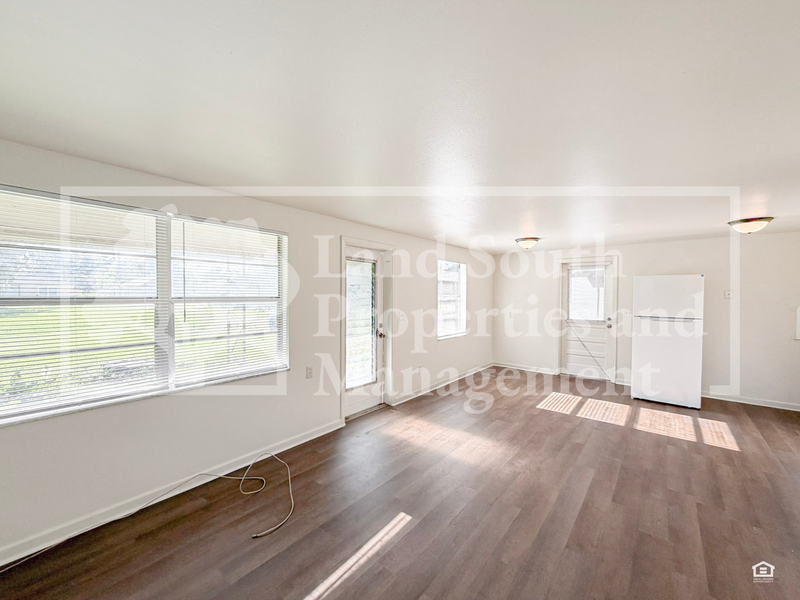 1030 Lakewood Ct #5 - Photo 5 of 13