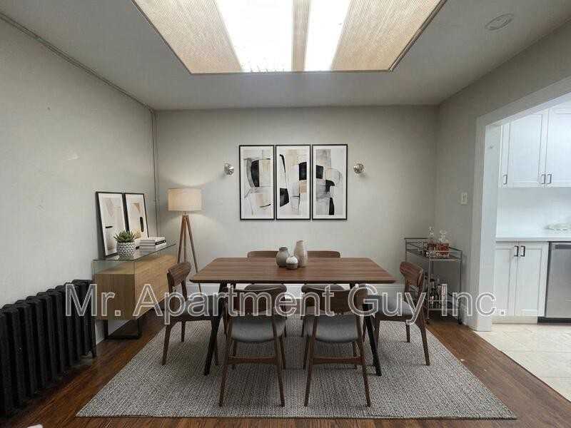 1068 Eglinton Ave W - Photo 3 of 7