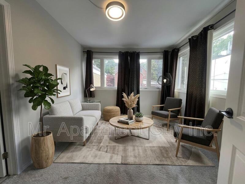 1068 Eglinton Ave W - Photo 7 of 7