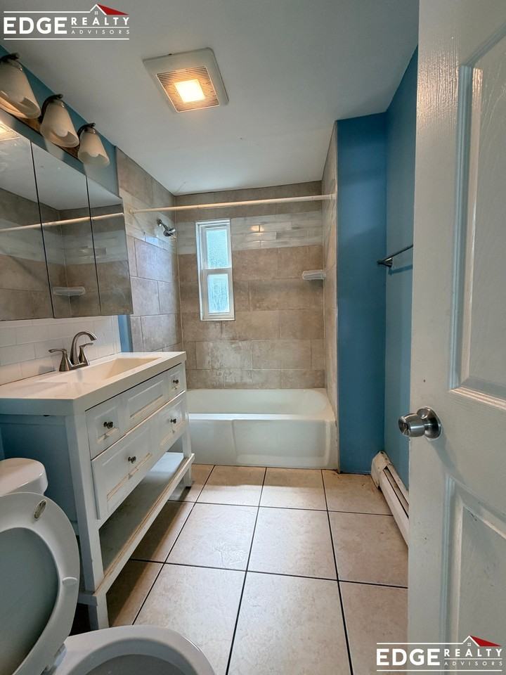 63 Clinton St #3 - Photo 6 of 10