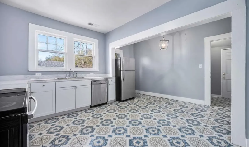 805 78th St S - Photo 4 of 10