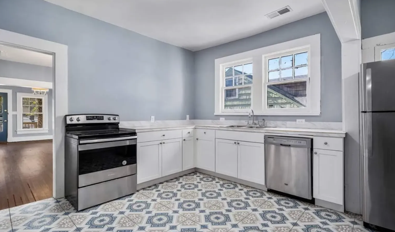 805 78th St S - Photo 5 of 10