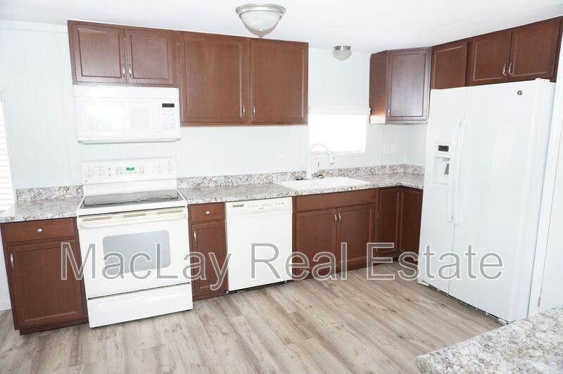 720 S 97th Pl - Photo 5 of 17
