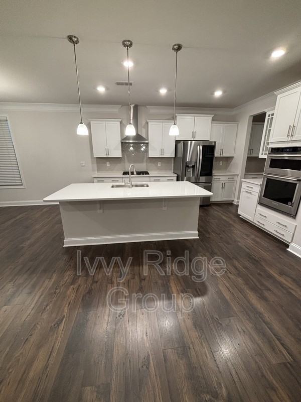 4867 Tacoma Dr - Photo 5 of 13