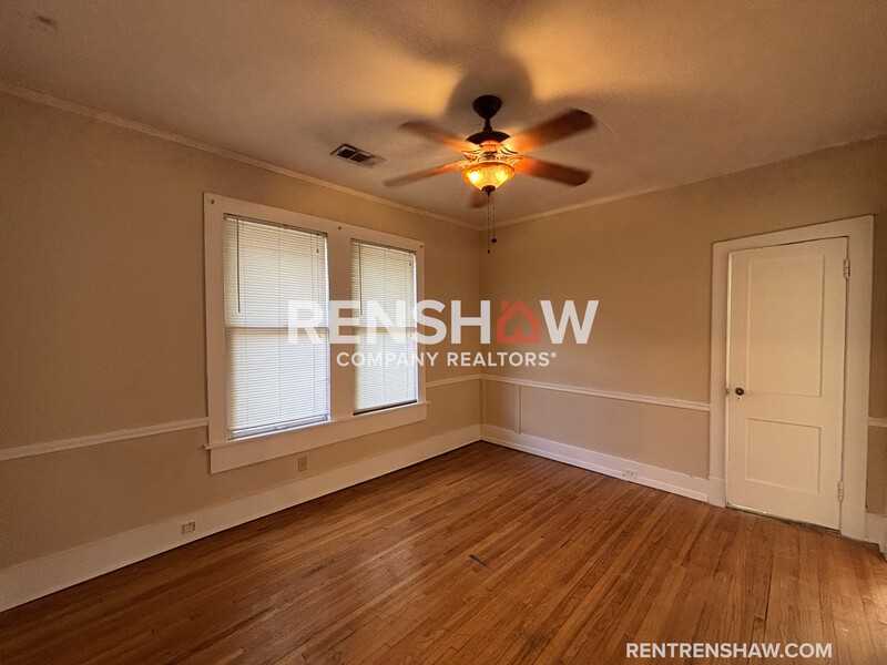 234 Hawthorne St - Photo 7 of 11