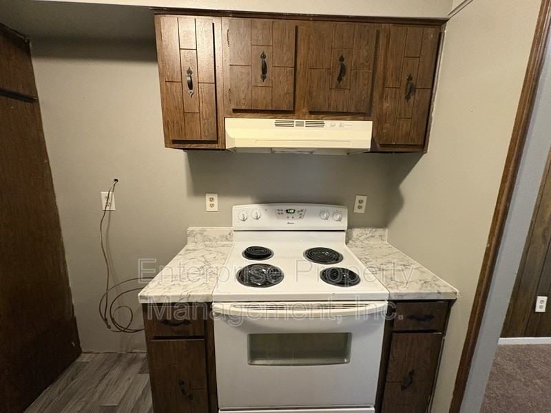 2827 Sonora Dr #2 - Photo 5 of 23