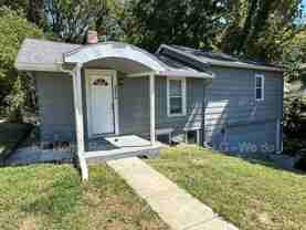 2915 Ne Jaudon St - Photo 1 of 1