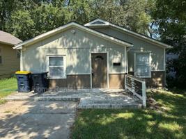 featured image of 214 E 79th St